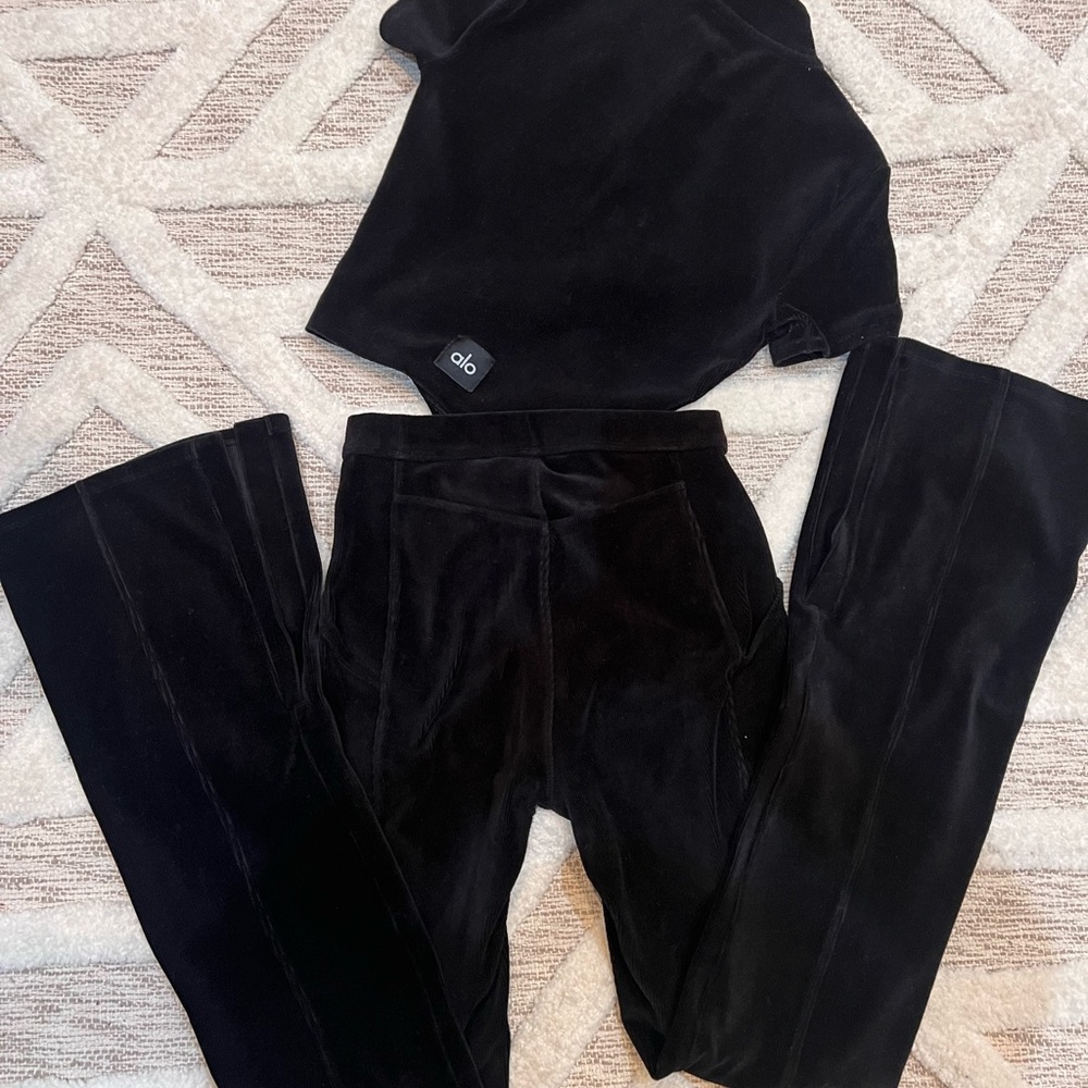 Set! ALO OUTFIT Micro Corduroy Flare Pant XS matching Crop Top XXS Black - Picture 5 of 8